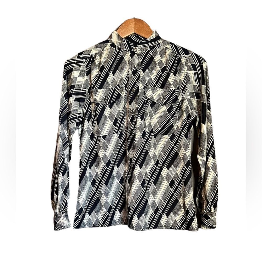 L.L. Bean 100% silk 1/2 button blouse‎